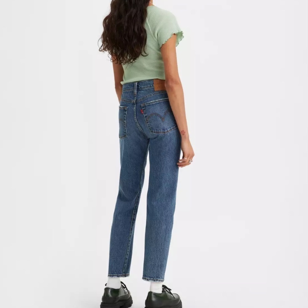 Levi's Women's Wedgie Straight Button Fly Jeans Blue Size 27